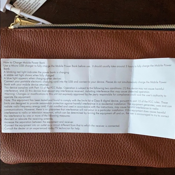 Liz Claiborne Brown Power Charging Clutch Wristlet - Picture 10 of 11